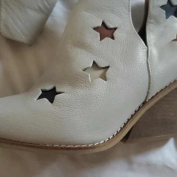 Silvia Cobos Shoot For The Moon Leather Star Booties - Picture 3 of 12